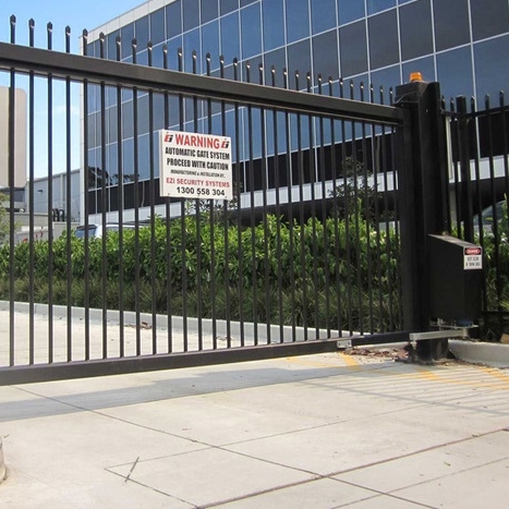 Mesin Otomatis Pintu Gerbang Sliding di Bali